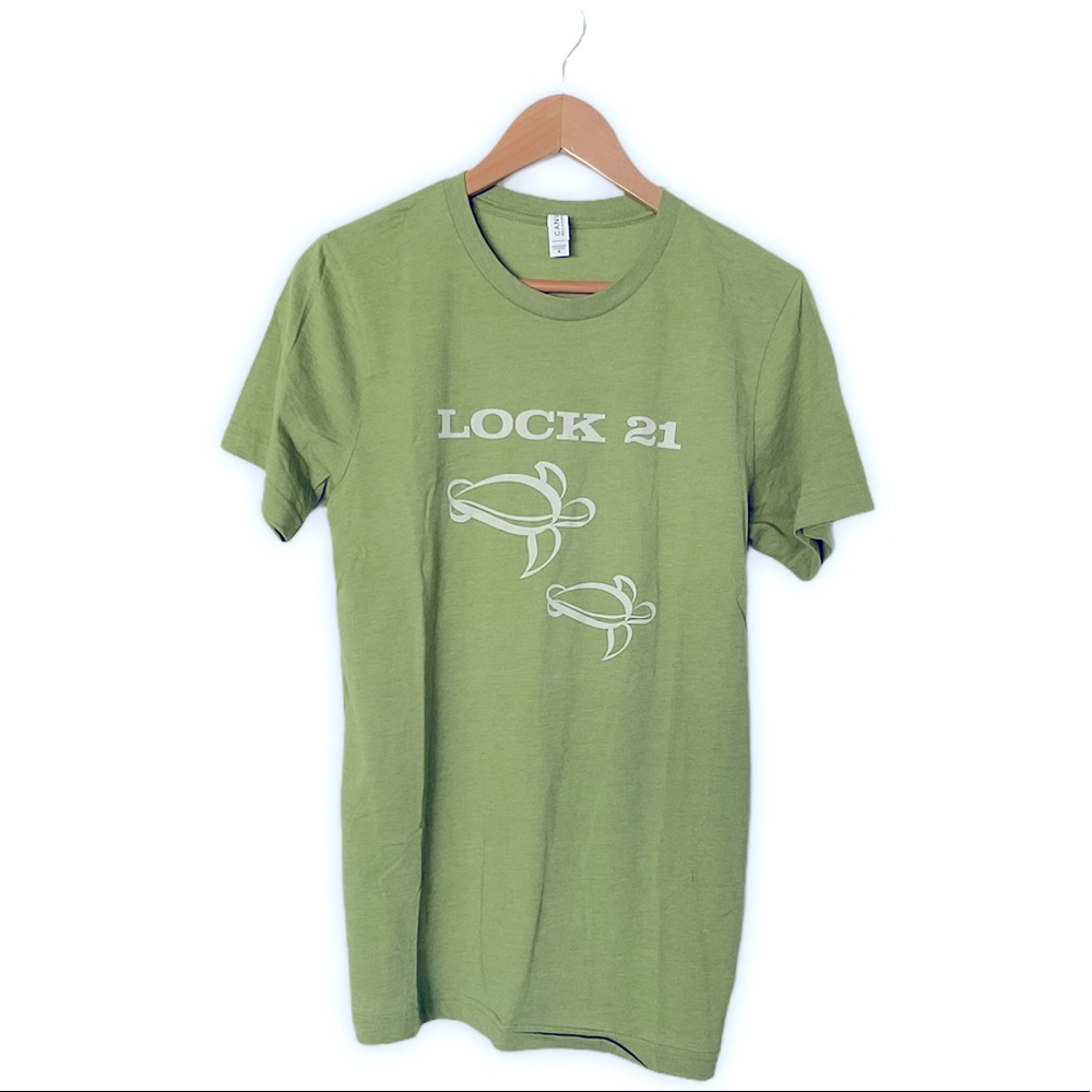 LOCK 21 T-Shirt Turtle Logo
Unisex Size M.